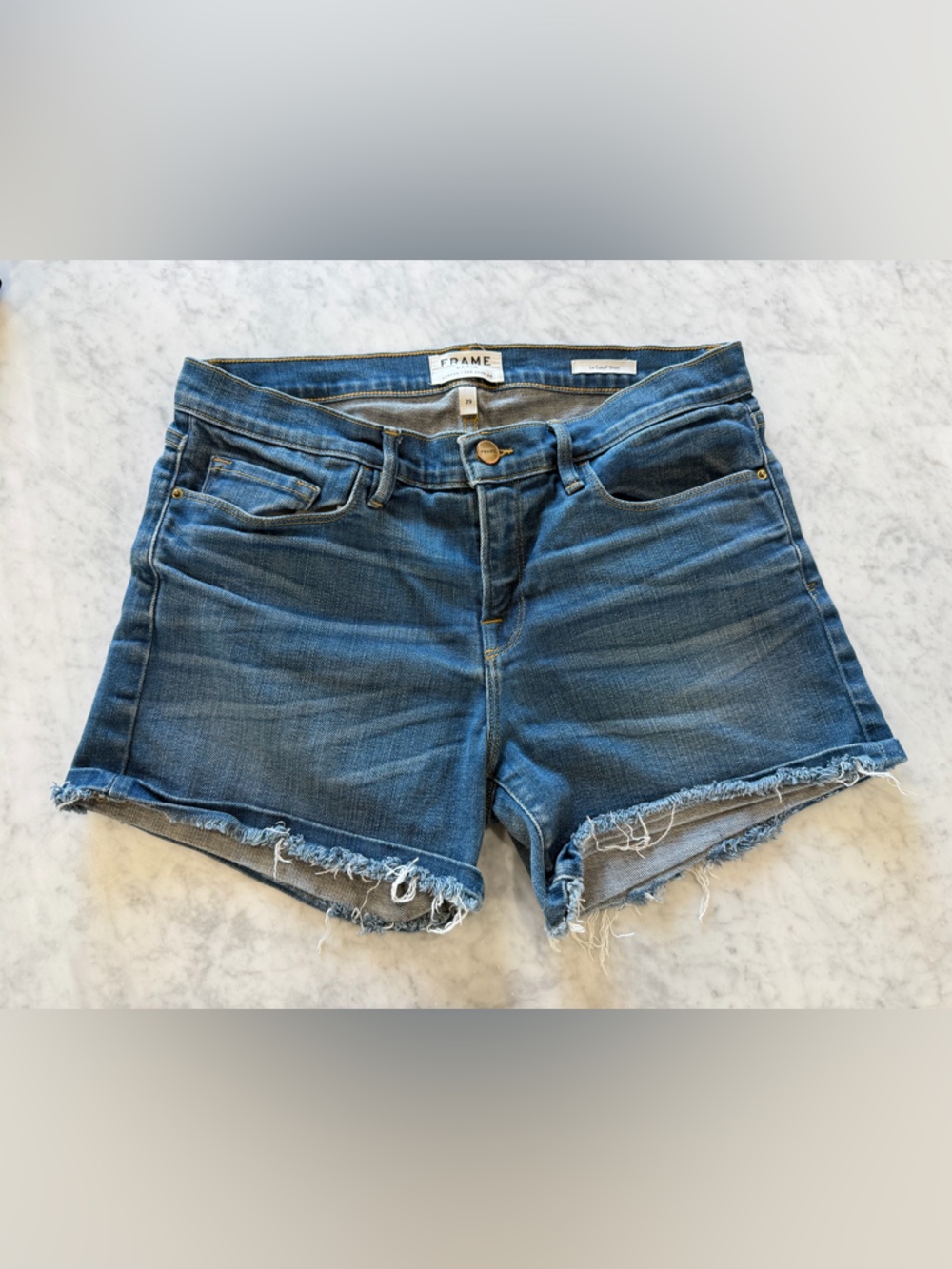 FRAME Le Cutoff Short Distressed Denim Shorts Hyde Park Size 29 Blue Raw Hem